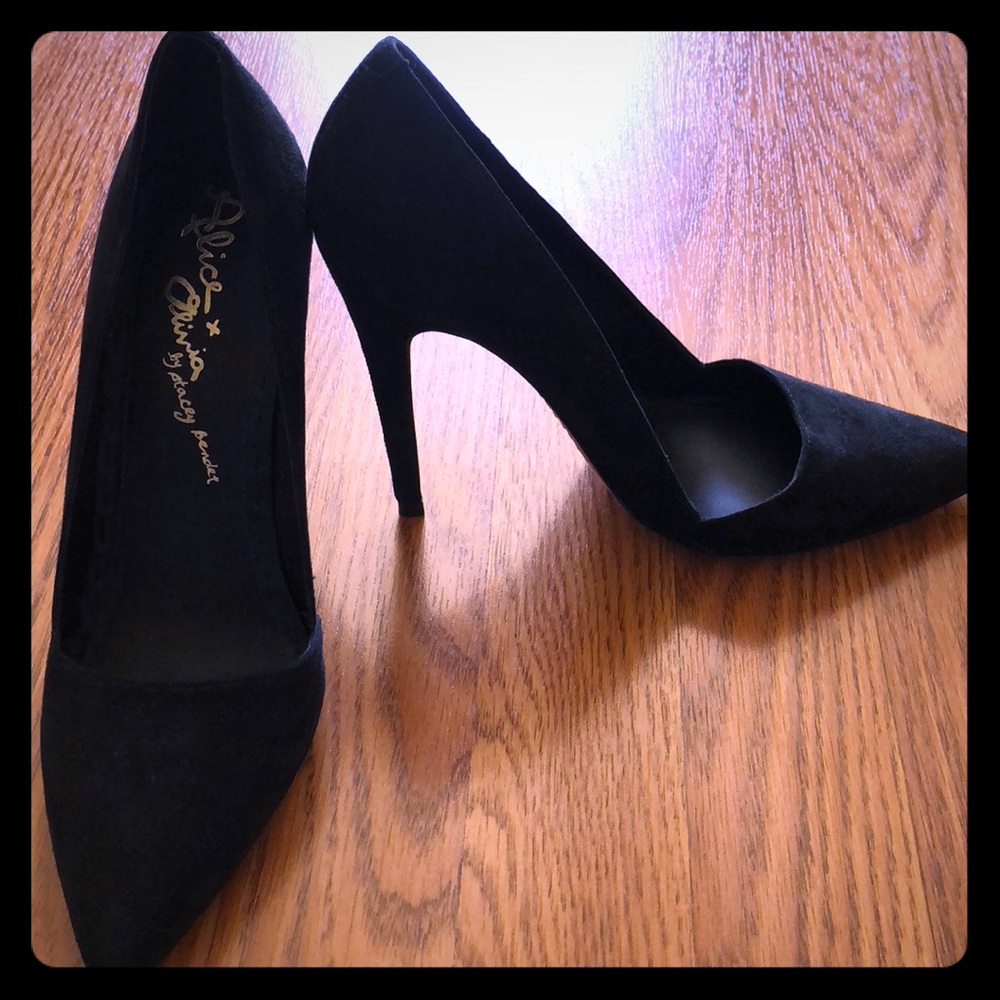 Alice & Olivia Dina kid suede heel